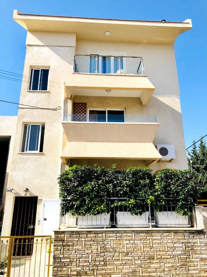 Silver Apartment - Loft Limassol Extérieur photo