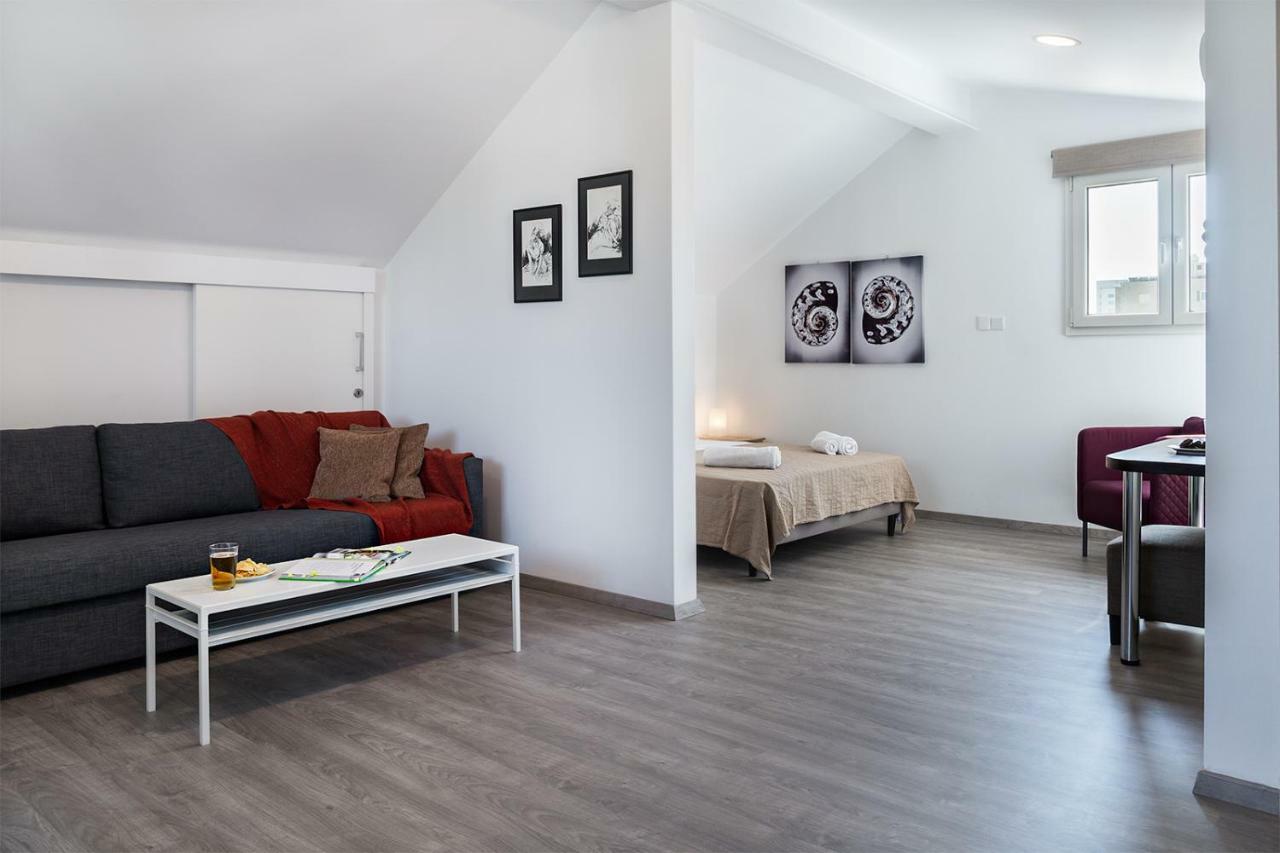 Silver Apartment - Loft Limassol Extérieur photo